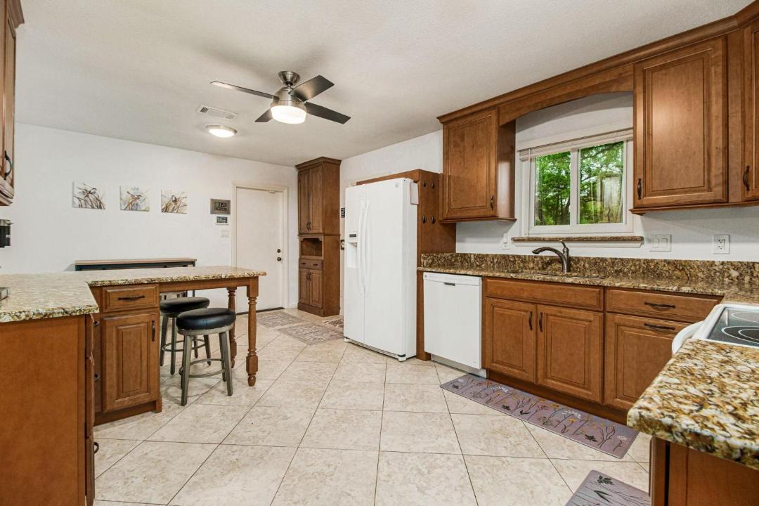 Photo of Kitchen in North Northwest Pensacola