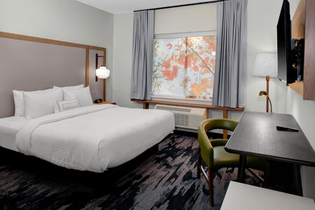 Photo of Bedroom in Salem