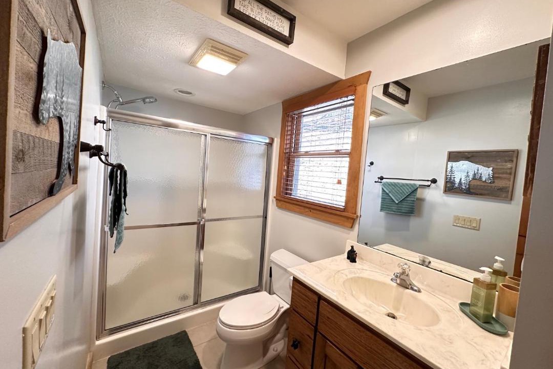 Photo of Bathroom in Maggie Valley