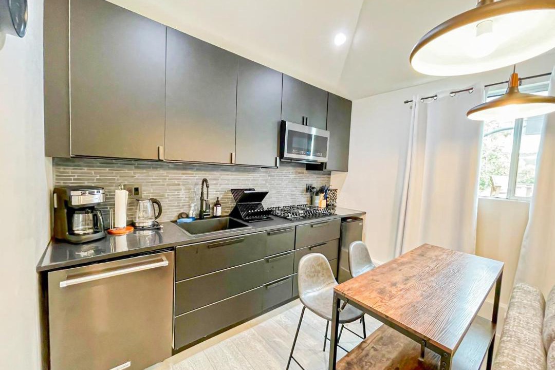 Photo of Kitchen in Ladera Heights
