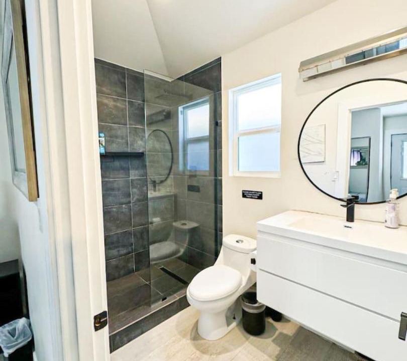 Photo of Bathroom in Ladera Heights