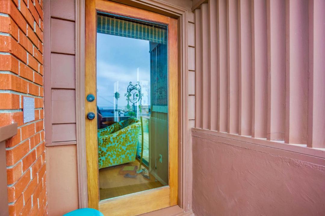 Photo of Patio Balcony in North Pacific Beach