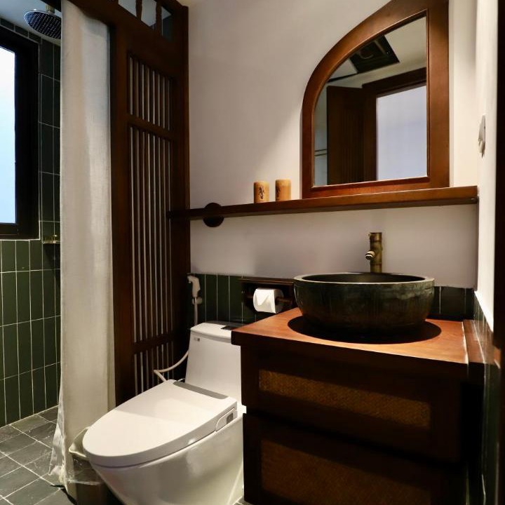 Photo of Bathroom in Van Mieu