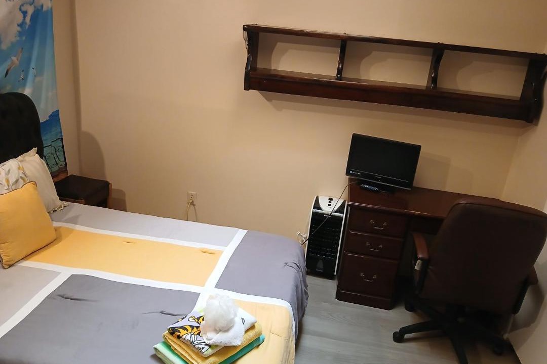 Photo of Bedroom in Lomita