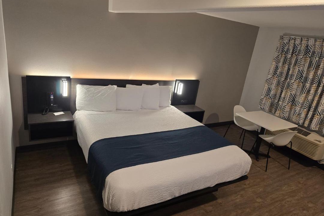 Photo of Bedroom in Westlake South