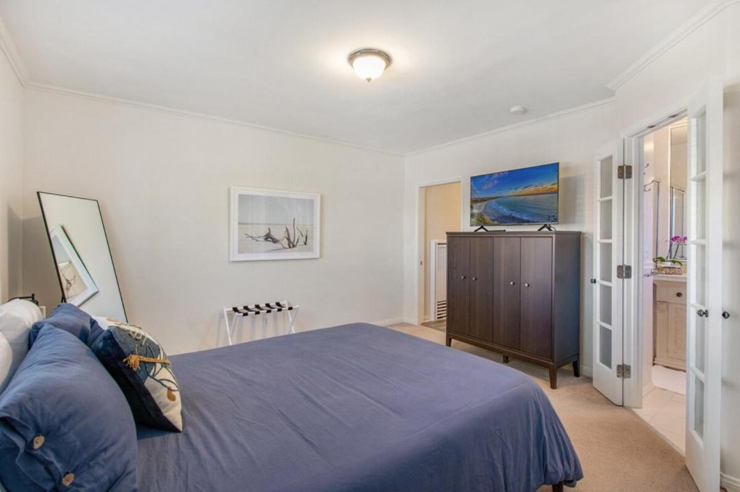 Photo of Bedroom in Los Angeles County