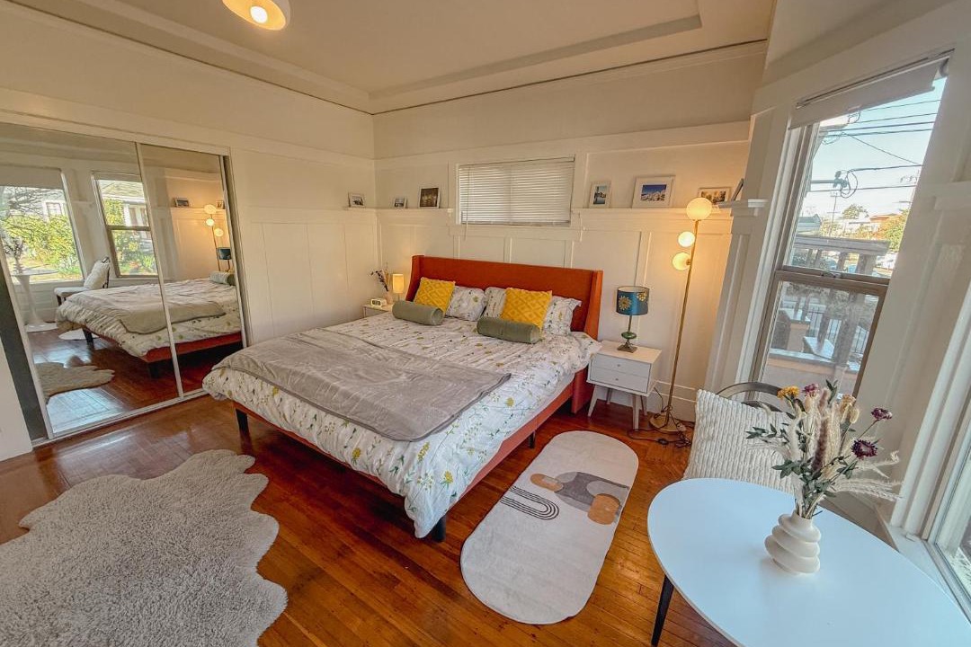 Photo of Bedroom in Temescal