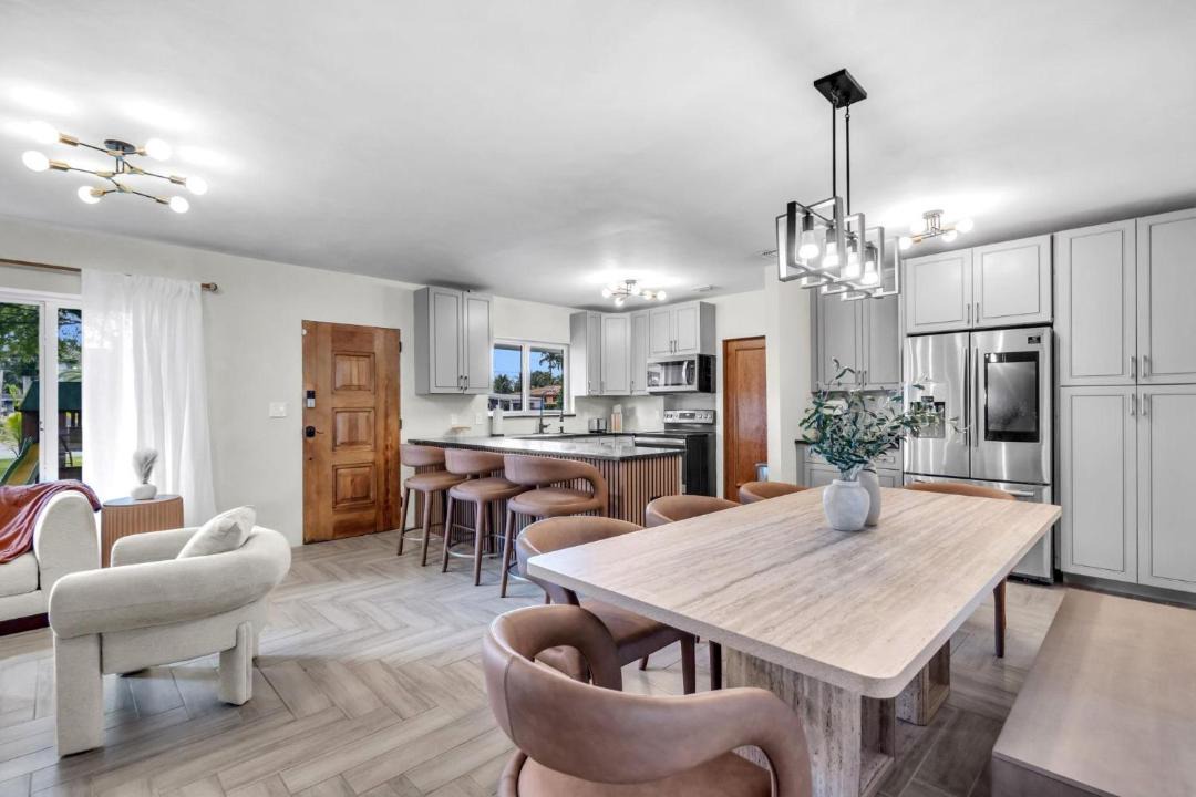 Photo of Kitchen in Golden Glades