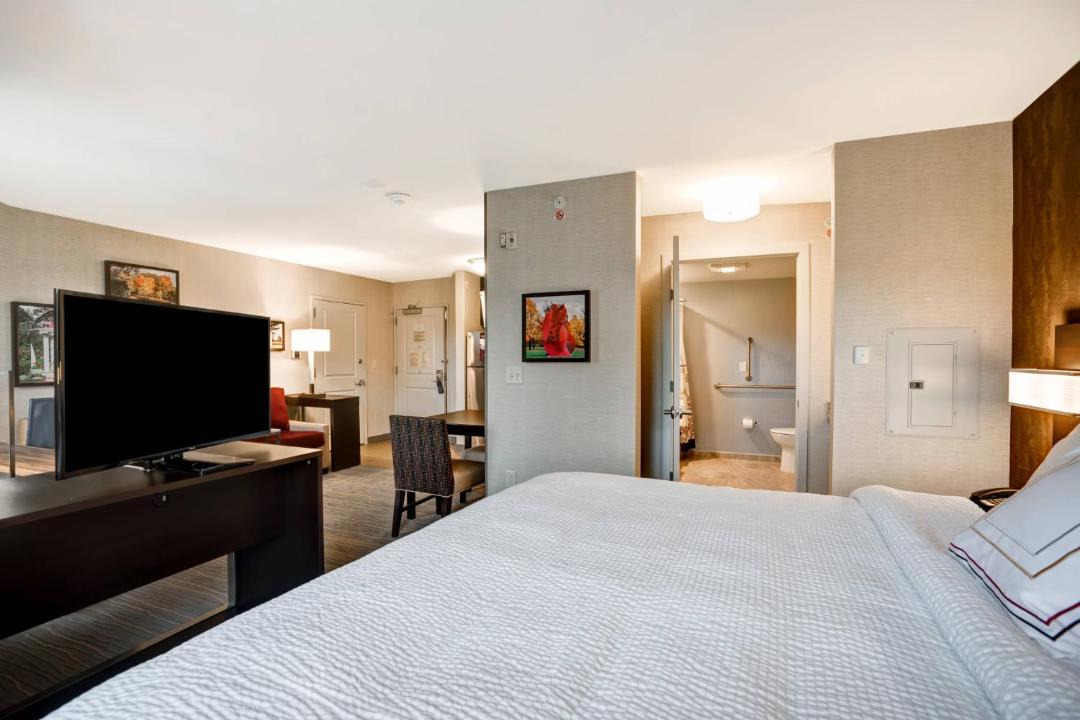 Photo of Bedroom in Yardville-Groveville