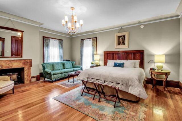 Photo of Bedroom in Buffalo