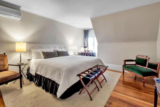 Photo of Bedroom in Buffalo