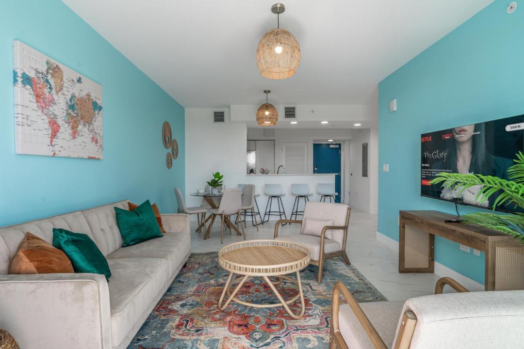 Photo of Livingroom in Downtown Hollywood