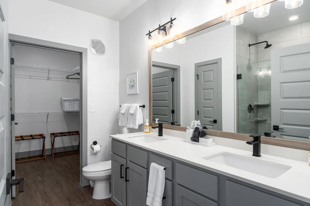 Photo of Bathroom in Crestline Heights