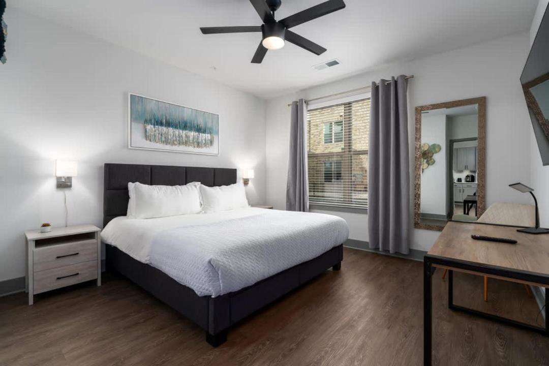 Photo of Bedroom in Crestline Heights