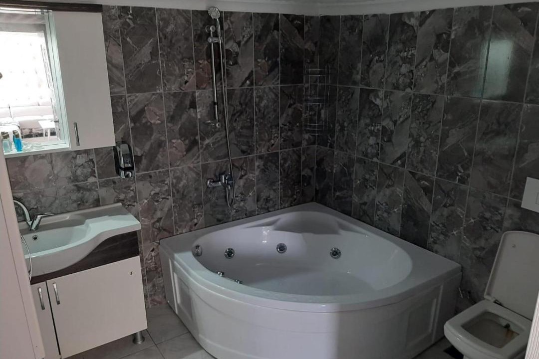 Photo of Bathroom in Kizilay
