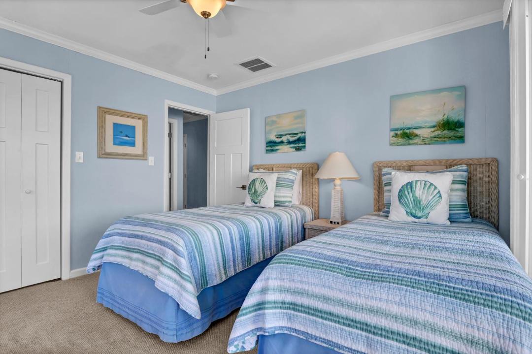 Photo of Bedroom in Shell Island