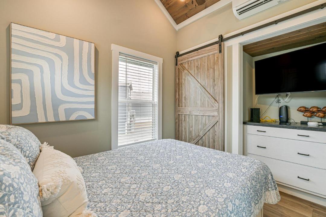Photo of Bedroom in Sherrills Ford