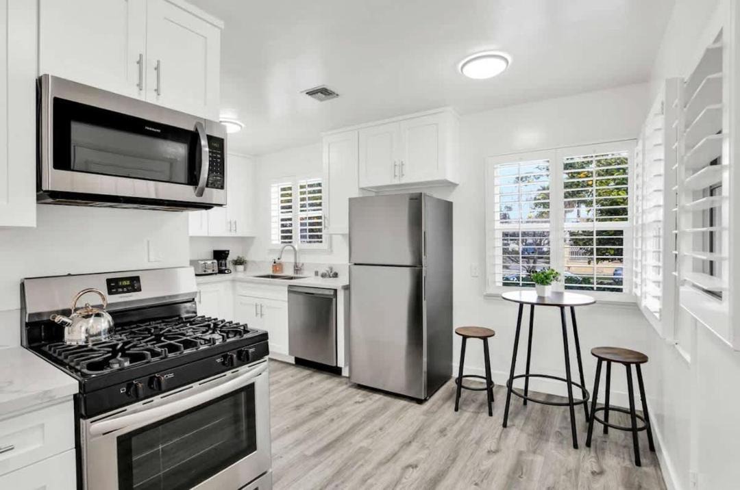 Photo of Kitchen in Reseda