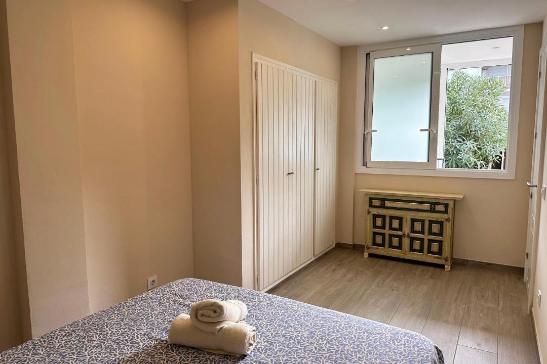 Photo of Bedroom in Palau-Sator