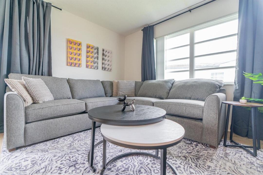 Photo of Livingroom in Survey Creek