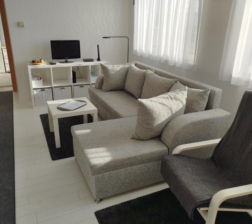 Photo of Livingroom in 13th District