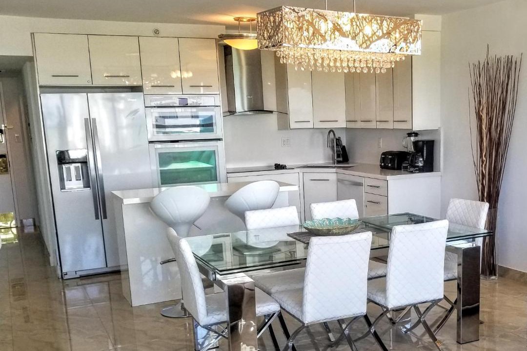 Photo of Kitchen in Mid Beach
