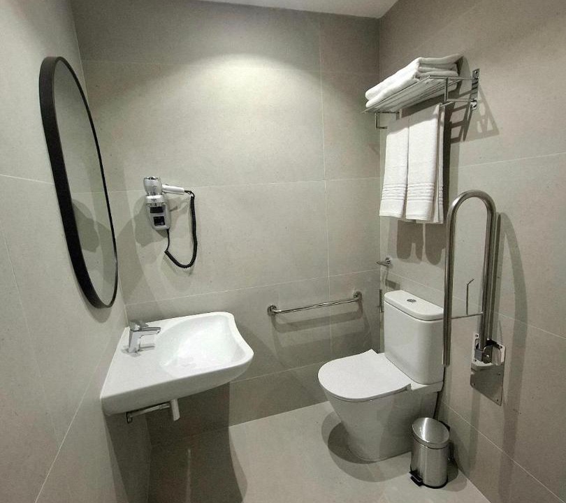 Photo of Bathroom in Golden Triangle of Art