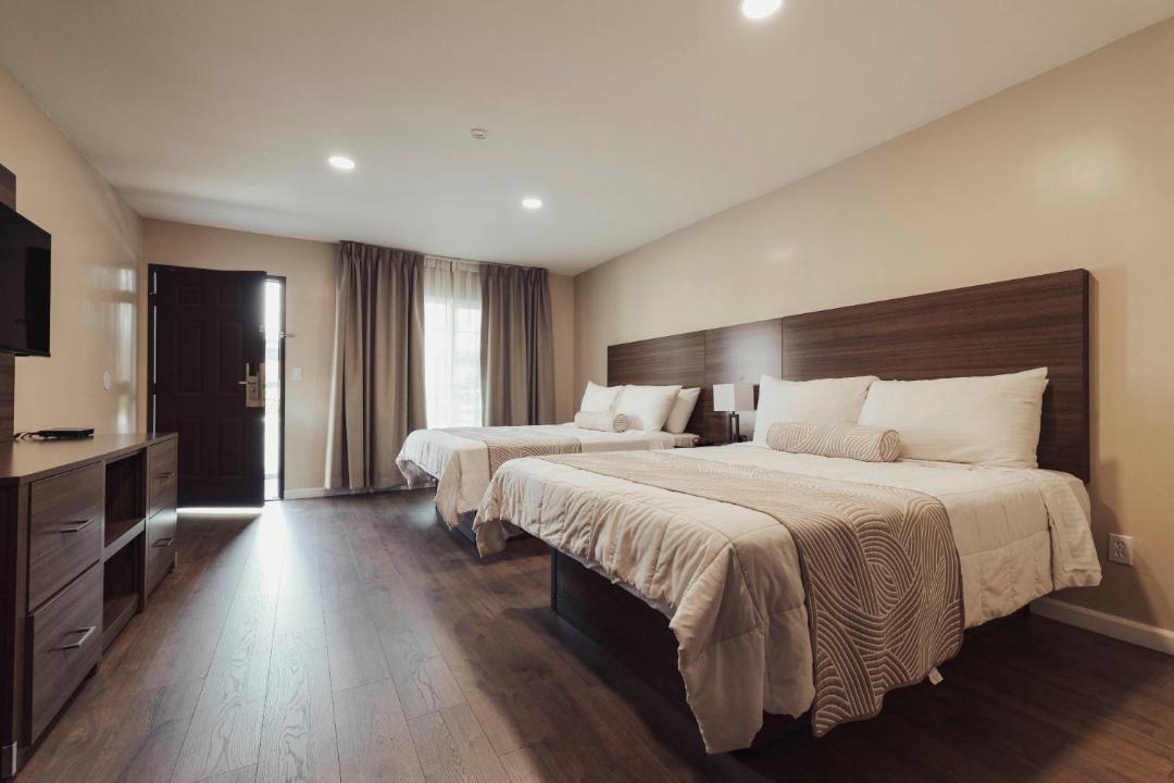 Photo of Bedroom in Little Armenia