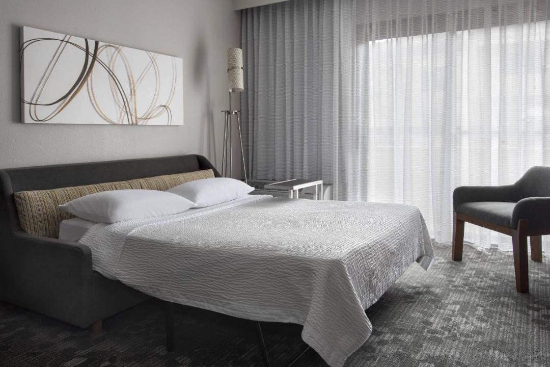 Photo of Bedroom in Red Bank - Tinton Falls