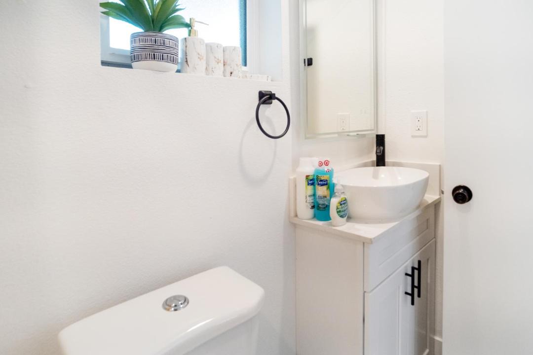 Photo of Bathroom in Downtown Los Angeles