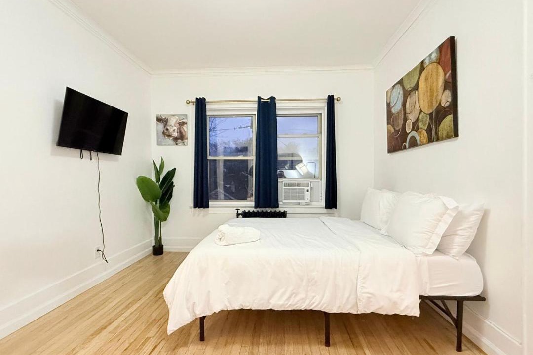 Photo of Bedroom in East Avenue