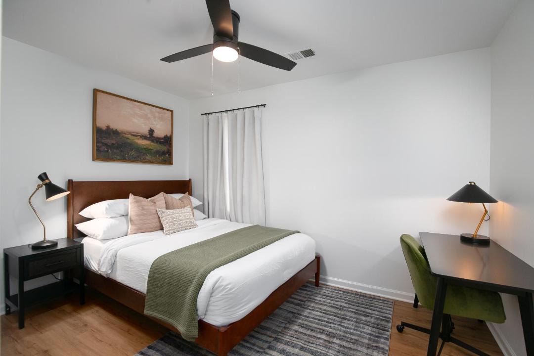 Photo of Bedroom in Alabaster