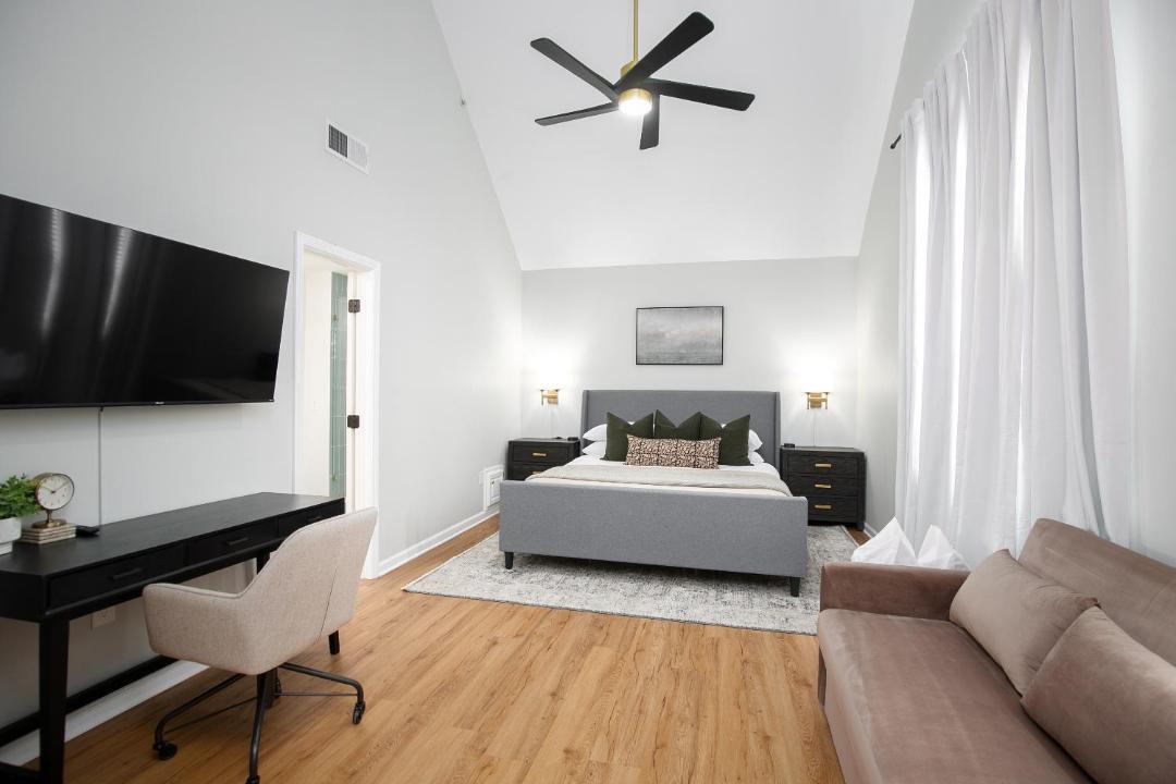 Photo of Bedroom in Alabaster