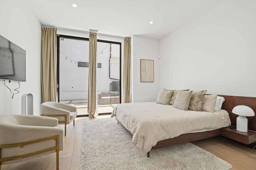 Photo of Bedroom in McLaughlin