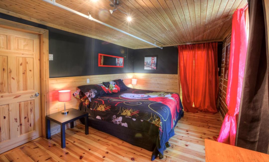 Photo of Bedroom in Pointe-au-Pic