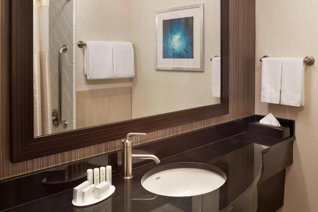 Photo of Bathroom in Fisherman's Wharf