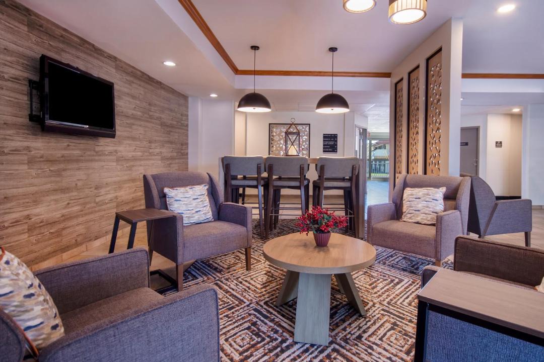 Photo of Livingroom in Amherst