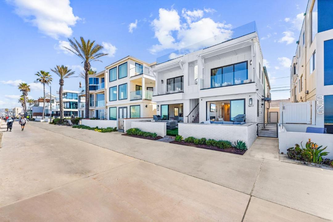Photo of Others in Mission Beach