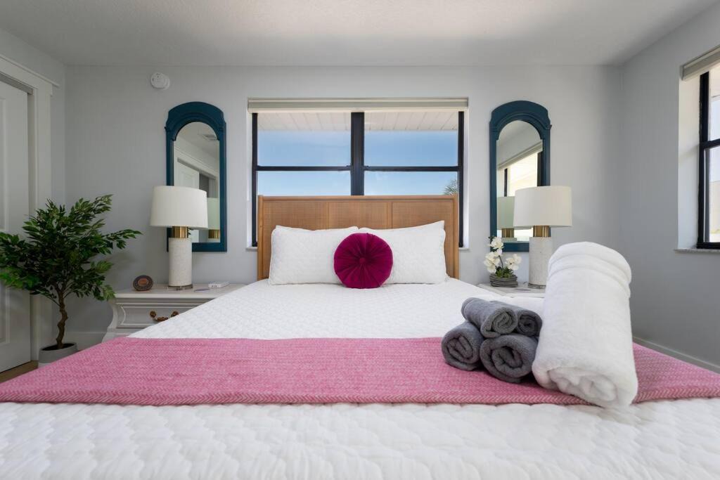 Photo of Bedroom in Jacksonville Beach