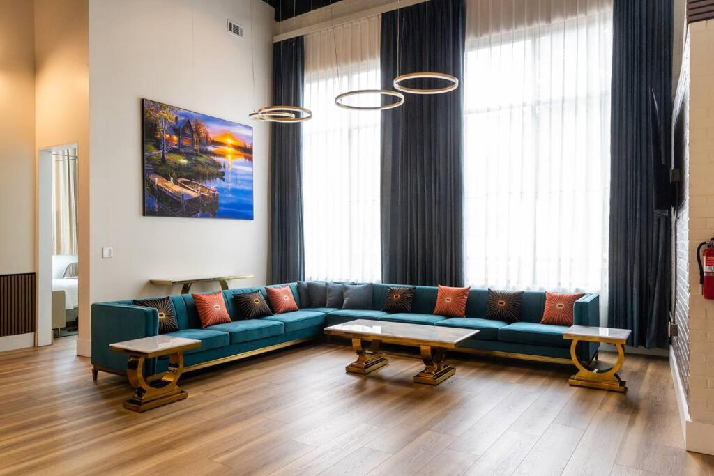 Photo of Livingroom in Alexander City