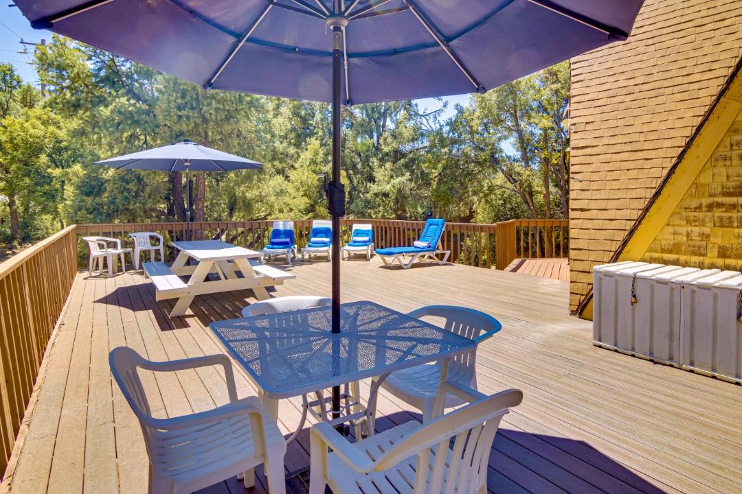 Photo of Patio Balcony in Pine Mountain Club