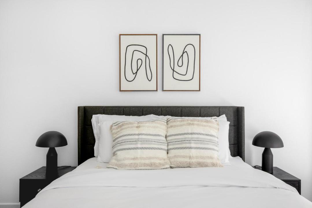 Photo of Bedroom in Warner Center
