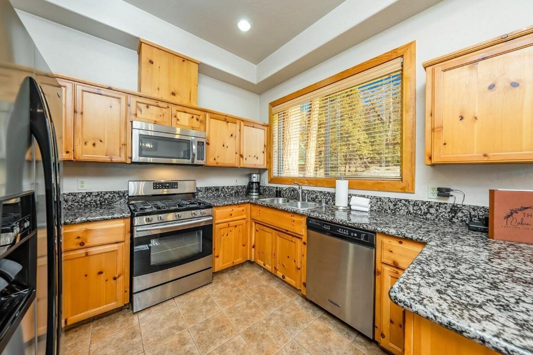 Photo of Kitchen in Shaver Lake