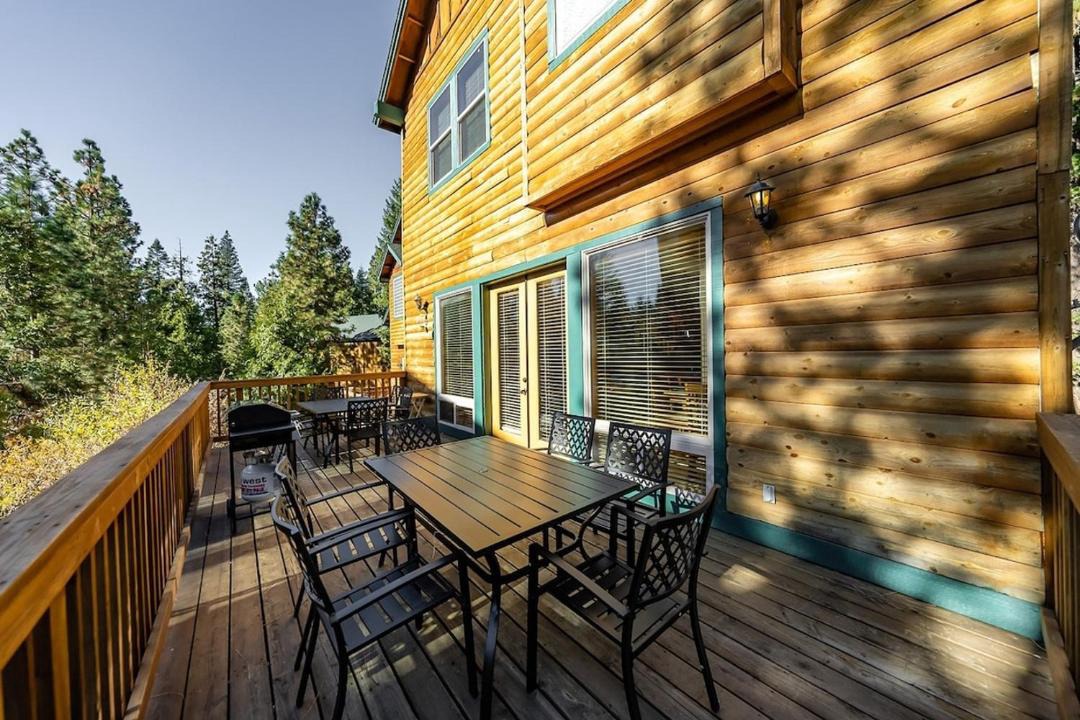 Photo of Patio Balcony in Shaver Lake