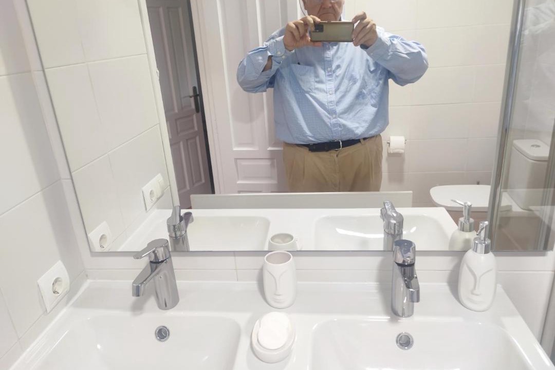 Photo of Bathroom in Asco
