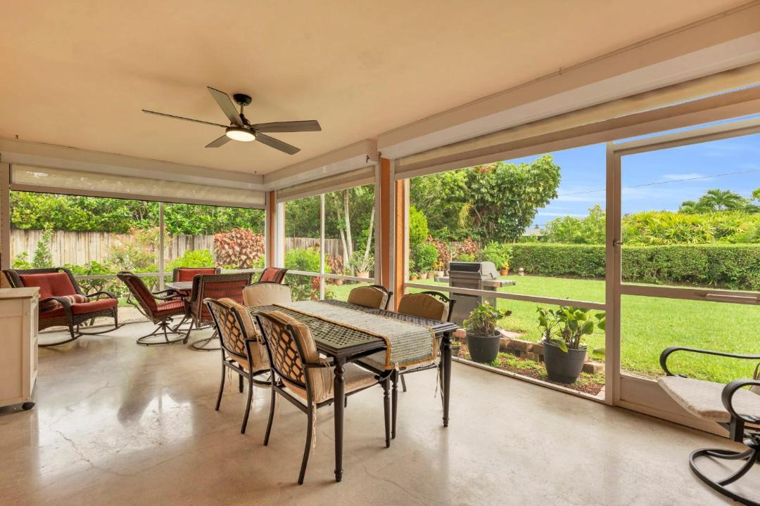 Photo of Patio Balcony in Willoughby Acres