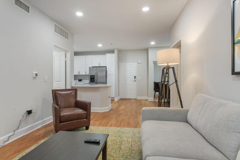 Photo of Livingroom in La Brea