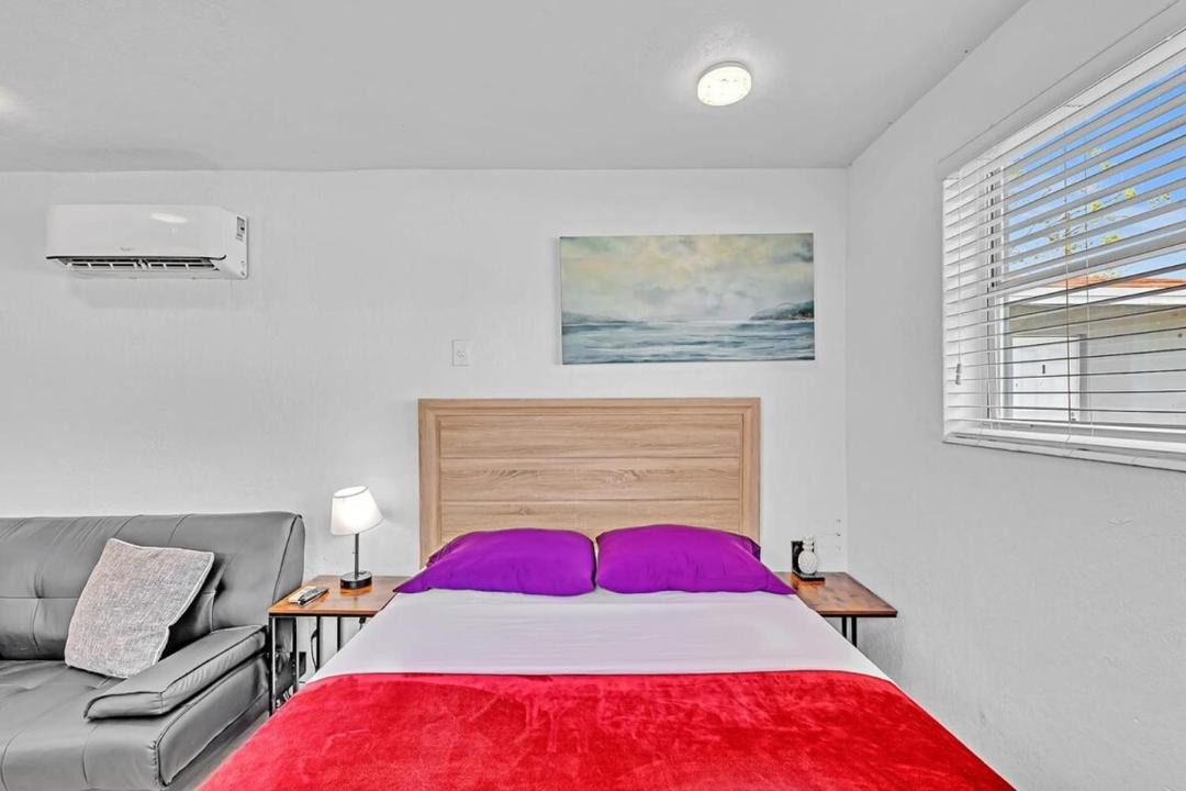 Photo of Bedroom in Royal Poinciana