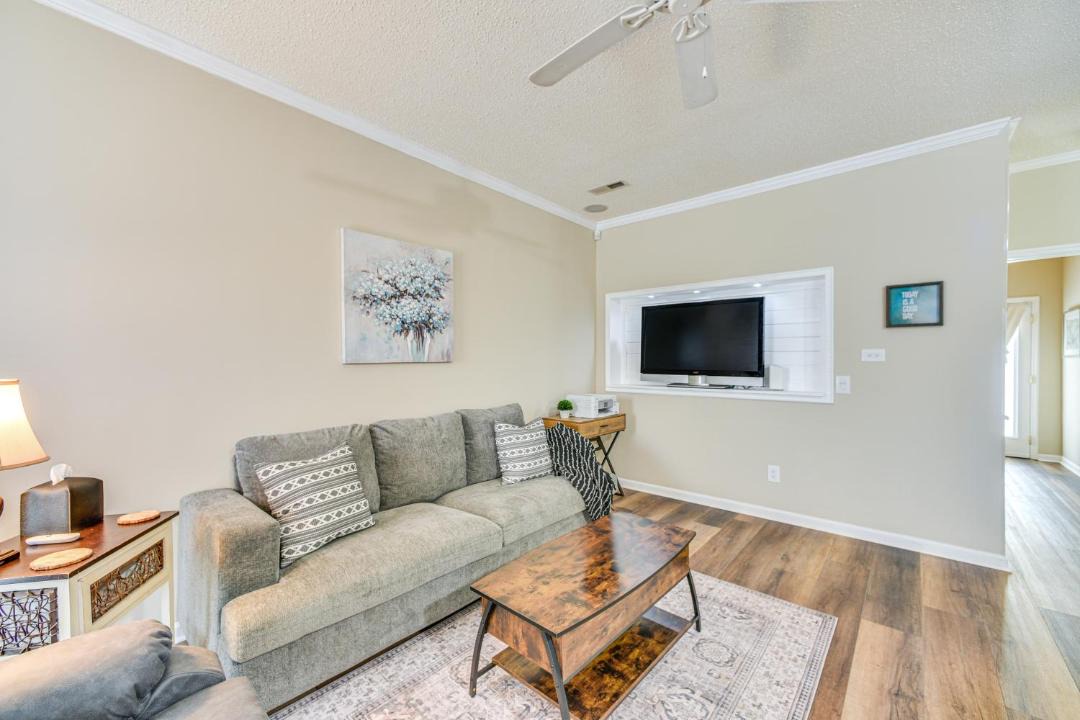 Photo of Livingroom in Huntsville