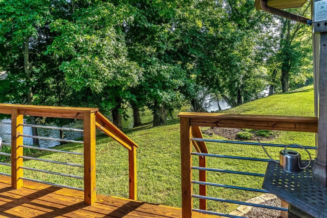 Photo of Patio Balcony in Elizabethton
